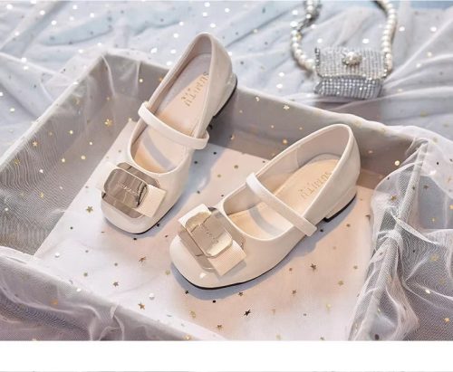 Pantofi eleganti fetite cu toc Betty 25-38 bej de lac IN STOC 